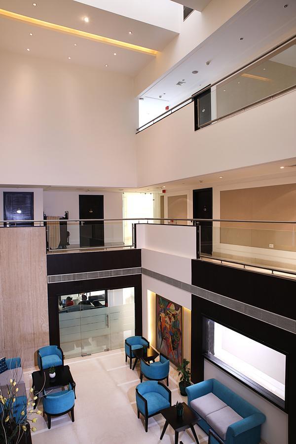 Inde Hotel Vista Woods Huda City Centre, גורגאון מראה חיצוני תמונה