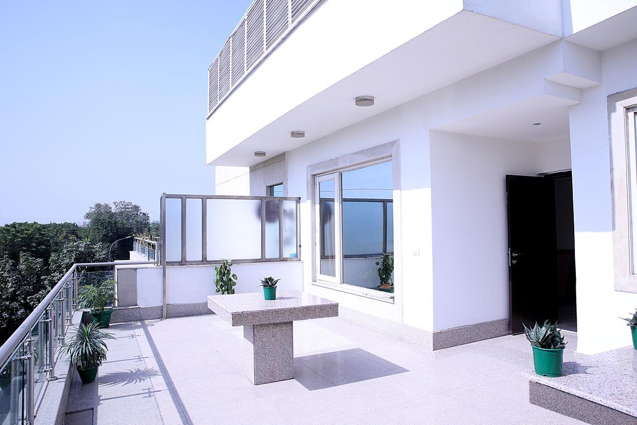 Inde Hotel Vista Woods Huda City Centre, גורגאון מראה חיצוני תמונה